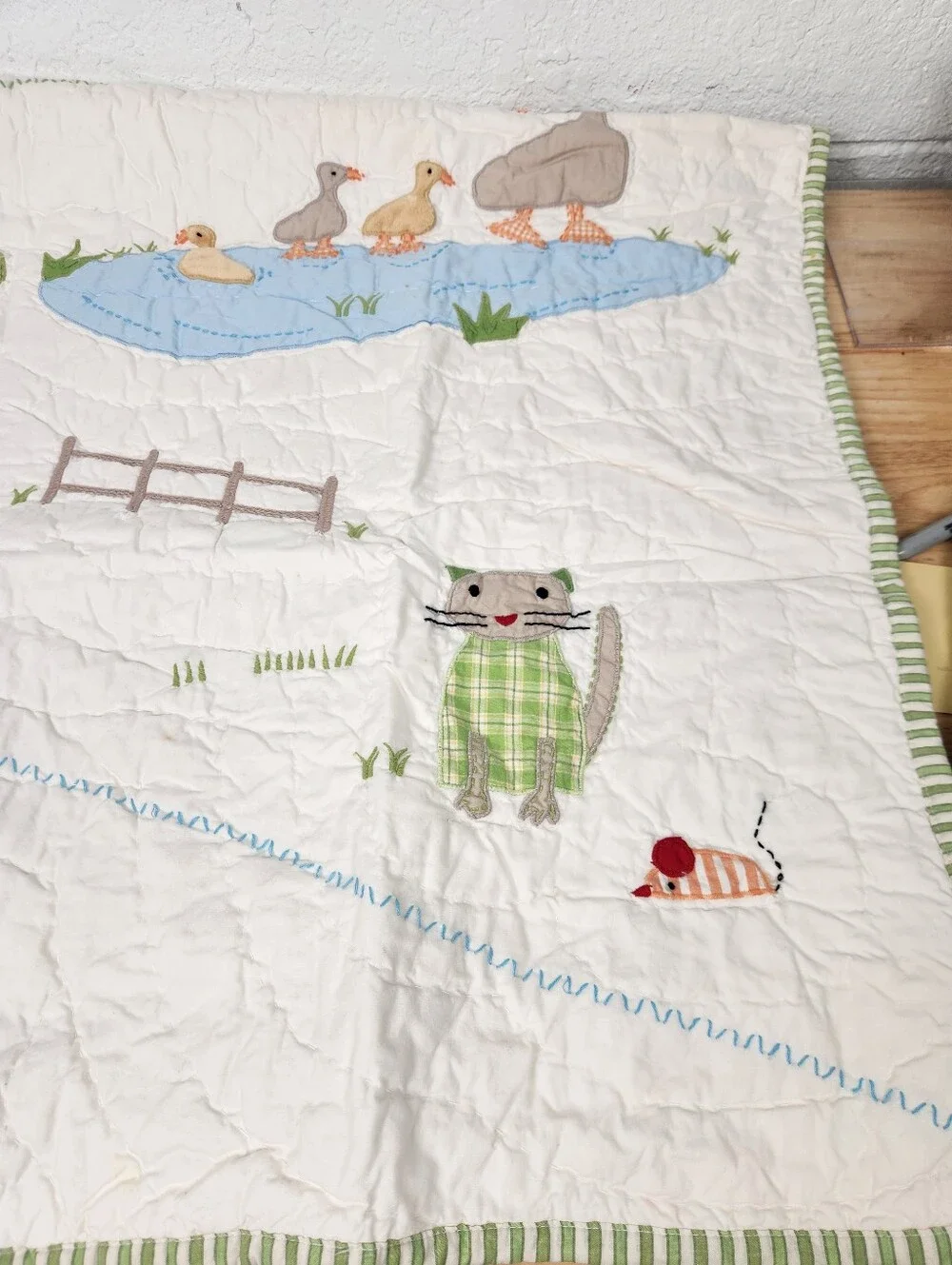 Pottery Barn Kids Farmyard Friends Crib/ Toddler Quilt 50x36 NOS Animals *Flaw*